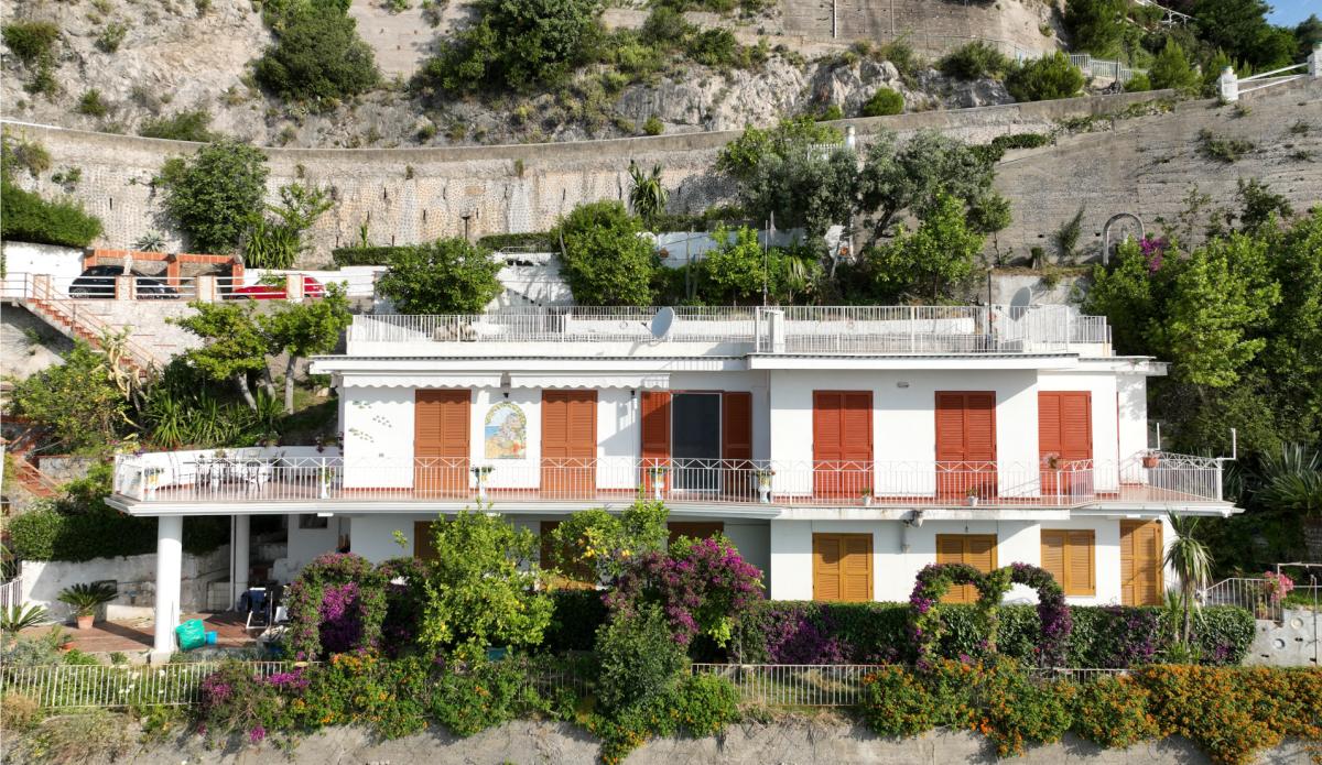 AMALFI COAST MAR-ISA